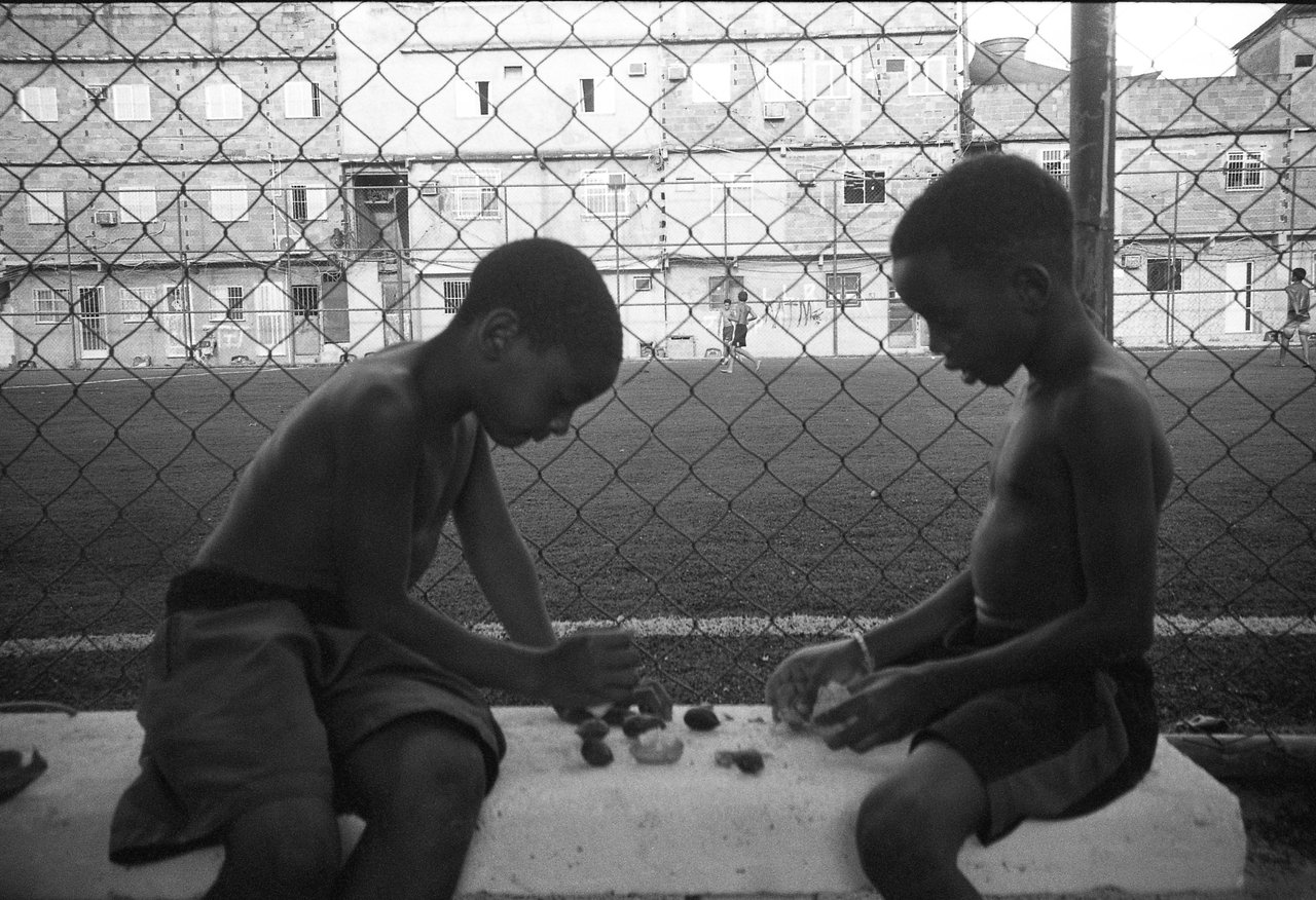 re-infancia · « favela ocho », Rio de Janeiro, 2026