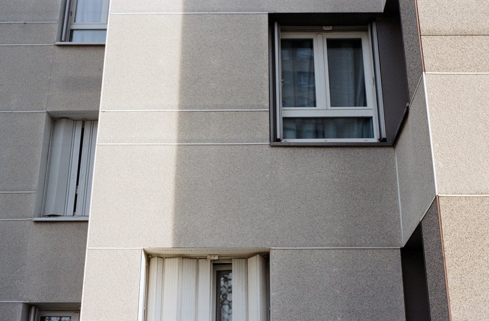 un bâtiment · « nt vrai », Nanterre, 2023