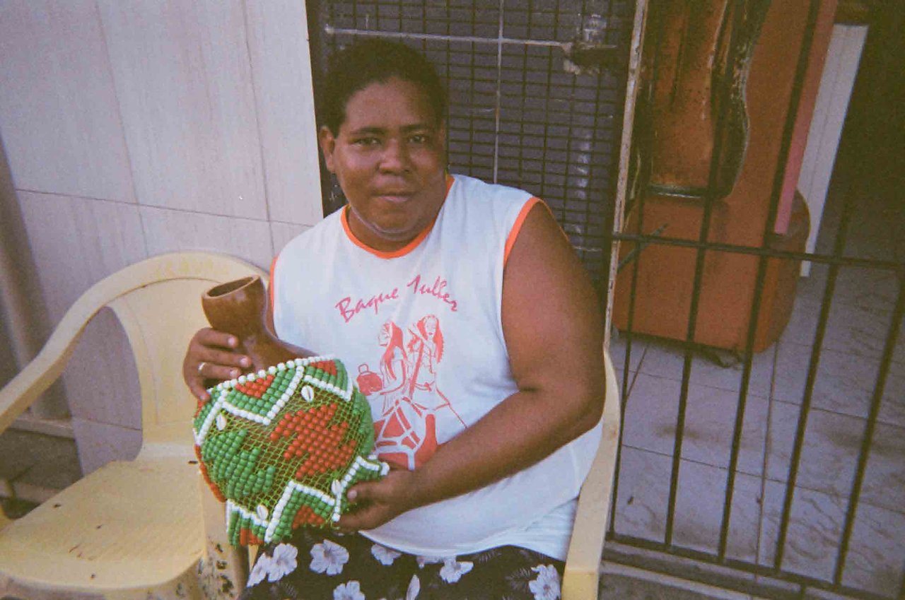 uma dos integrantes do baque mulher · « pontos de vista do pina », Recife, 2023
