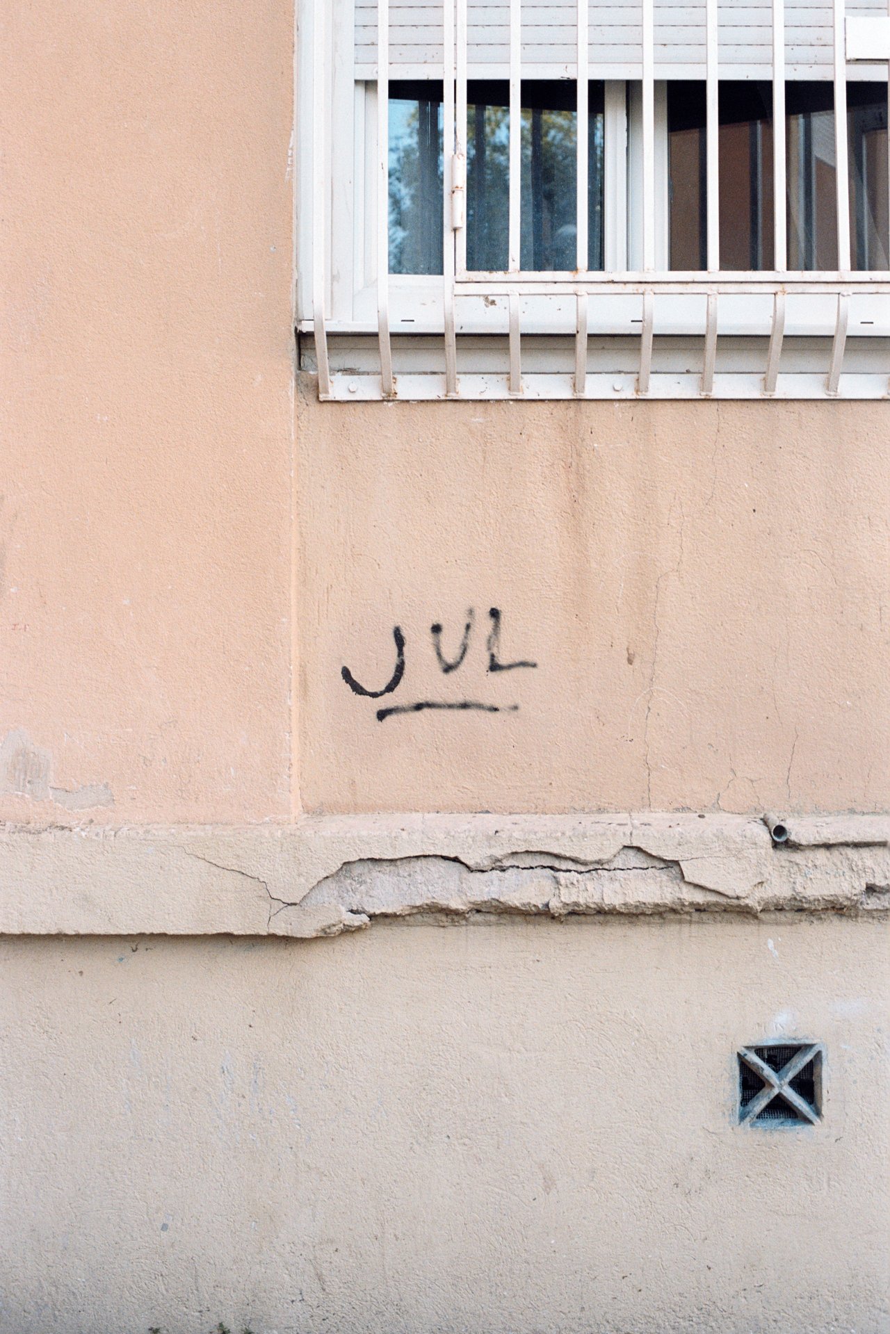 ici · « la galerie des ruches · rencontres la tl », Marseille, 2025